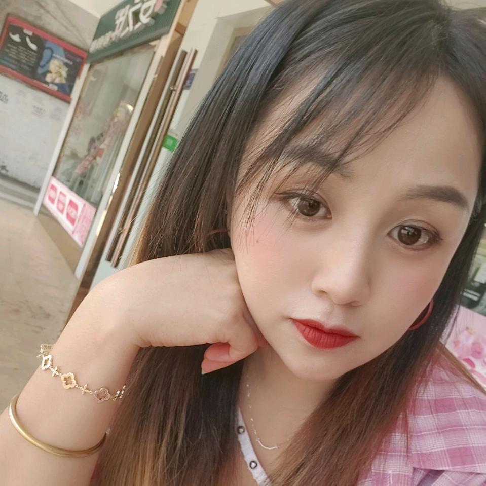 黄温柔♛