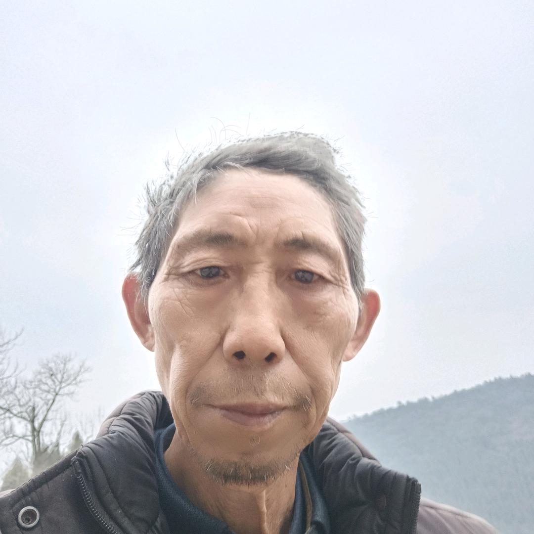 罗泽伦