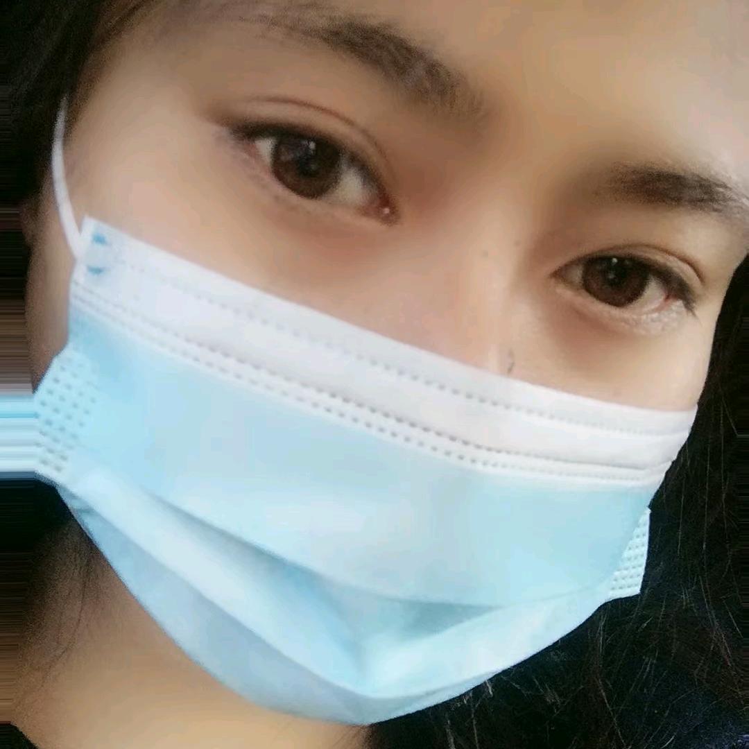 雨湿了翅膀，泪湿了眼眶