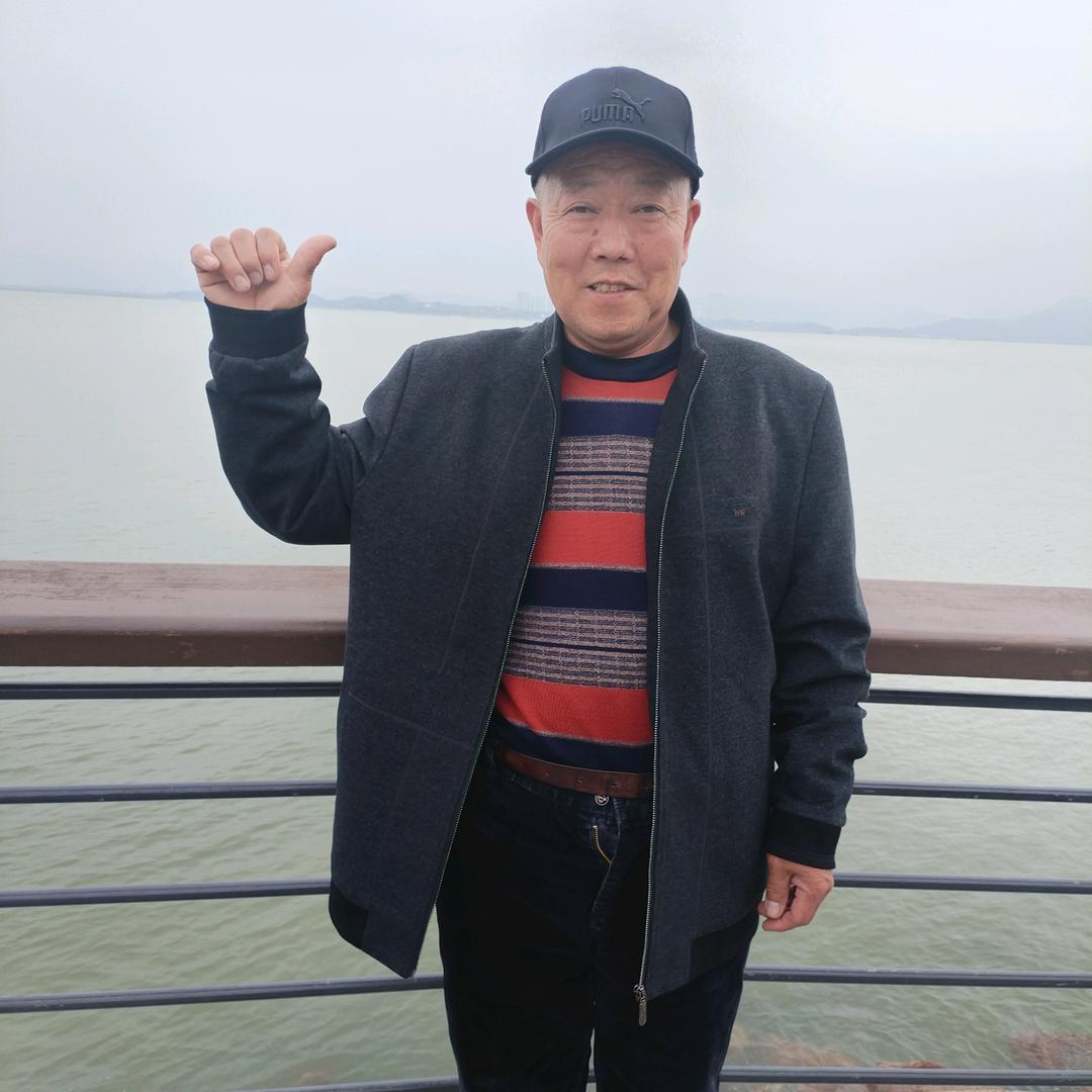 蔚蓝的天 '▿ '