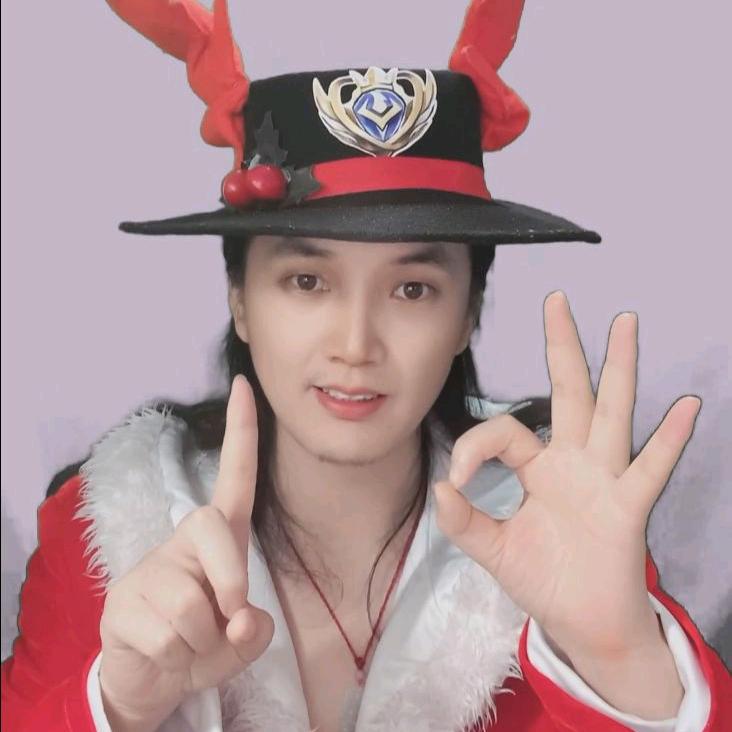 吕袁华（傲雪吕布）