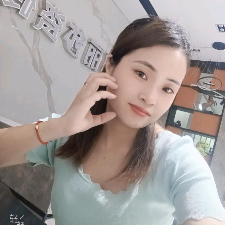 搬砖的小姐姐