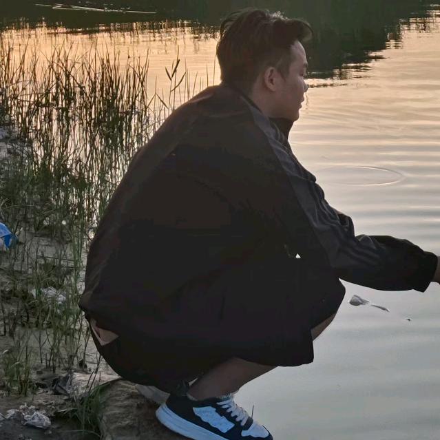 怪  咖