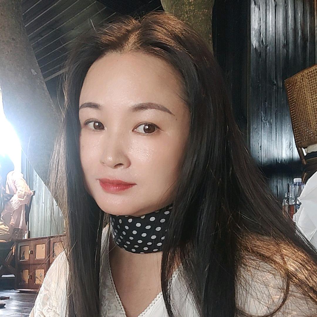 不粘人的小妖精