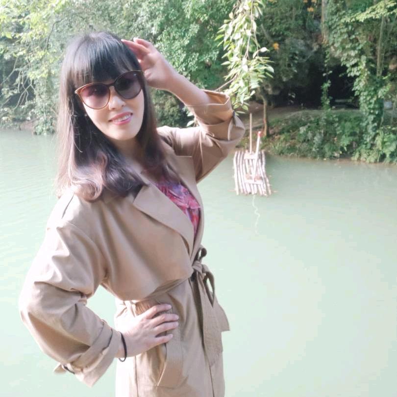 腊梅贵族鞋服