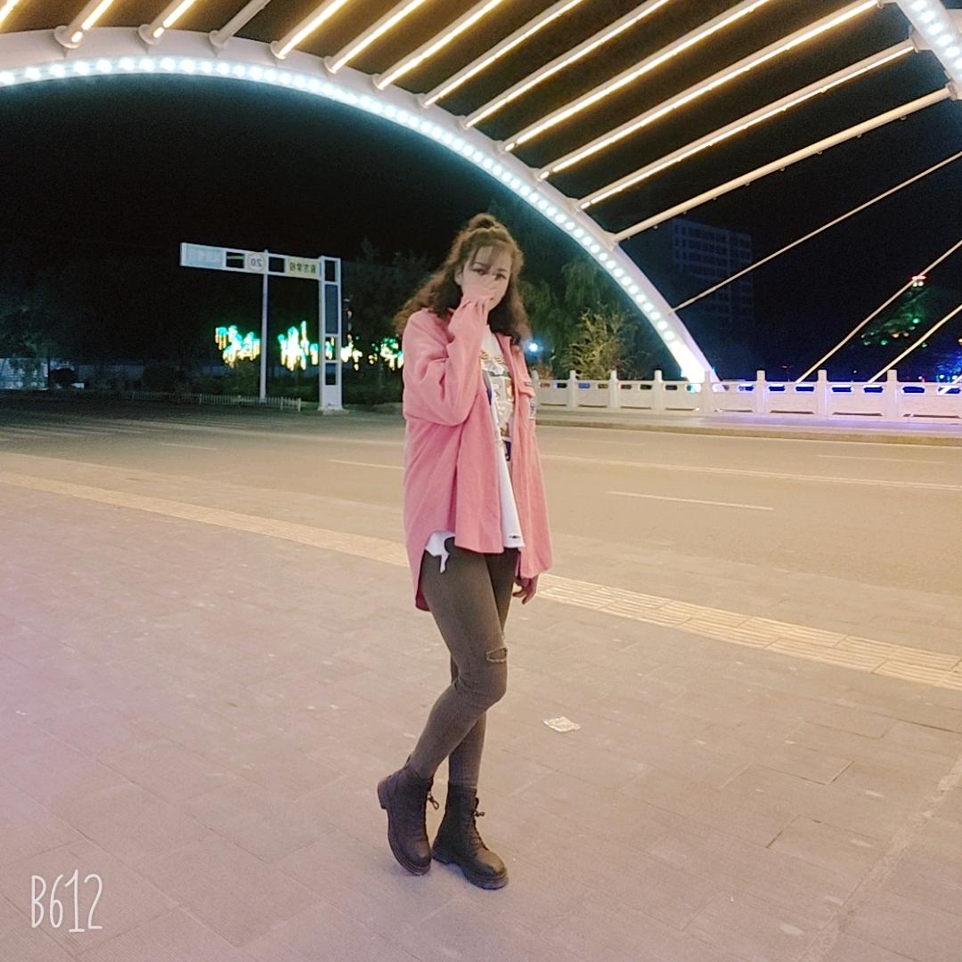ℳ