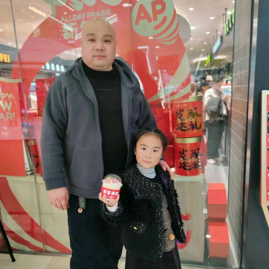栋栋