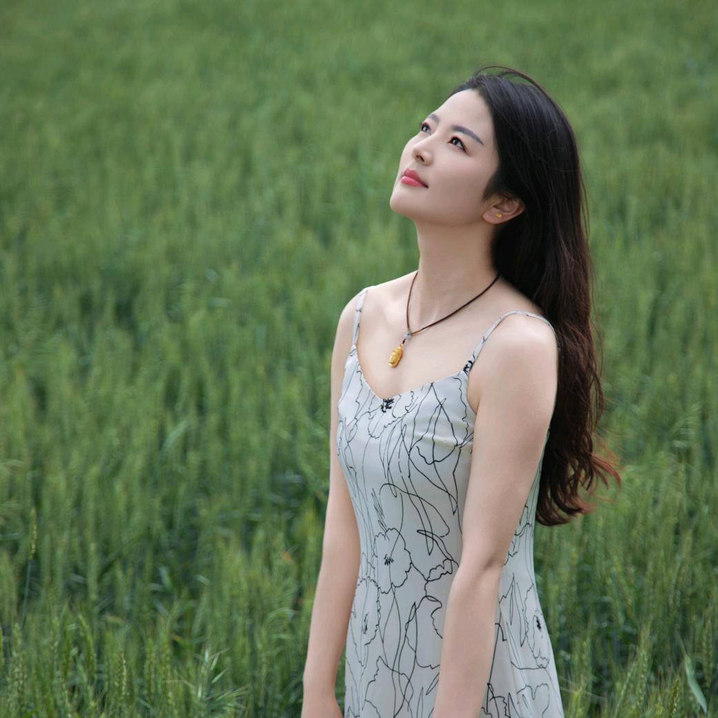 静 静   新娘跟妆（旬邑苹果）可发快递