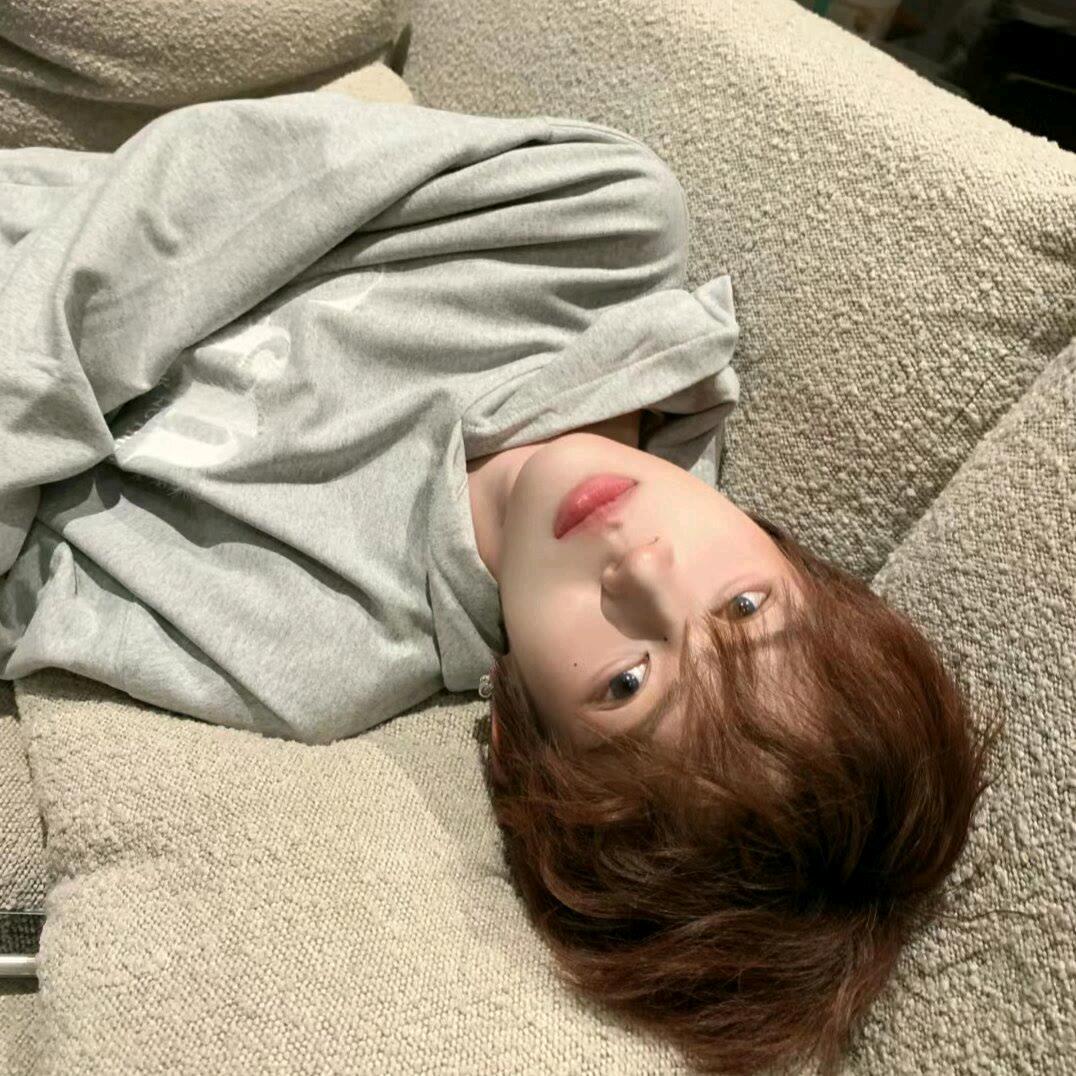 痛的像被生活扇巴掌