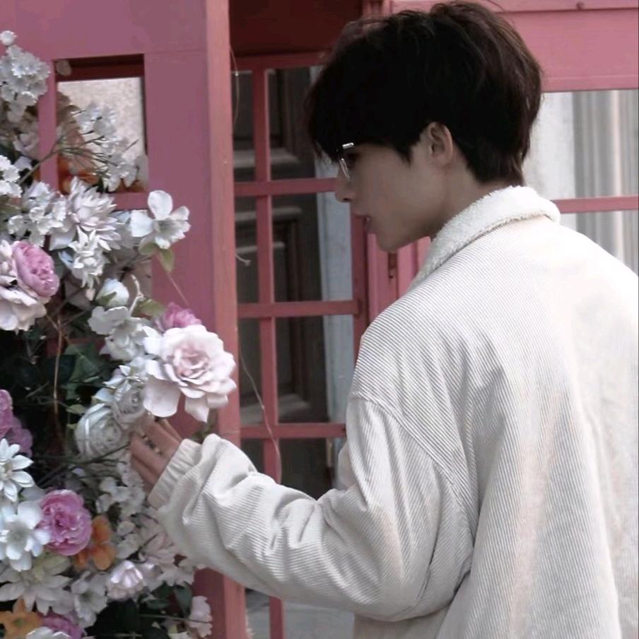 英俊潇洒聪明可爱无敌帅气暴龙战神