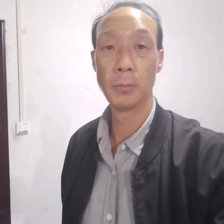 高胜美，