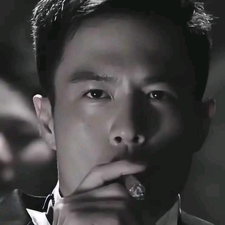 简约丰٩(๑`▽´๑)۶