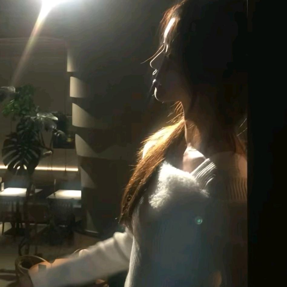 酣睡小熊