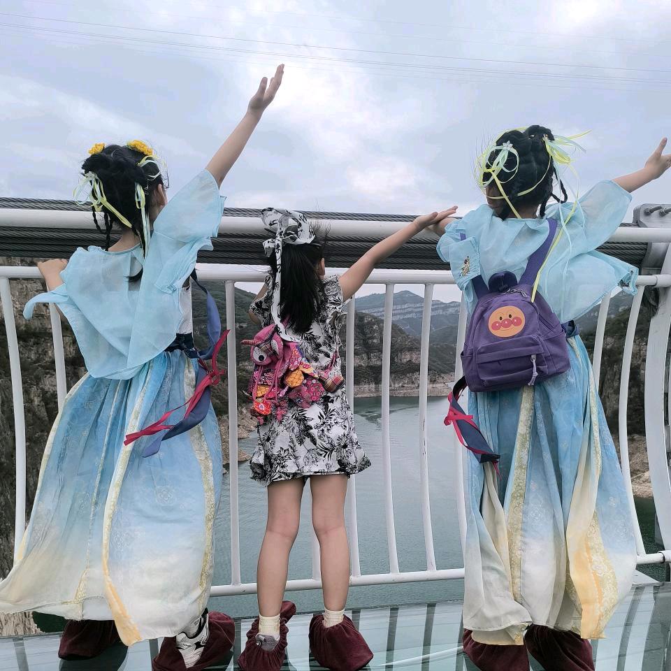 孟同学。