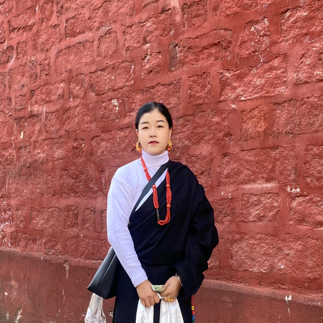 ༺ 曲💞珍 ༻
