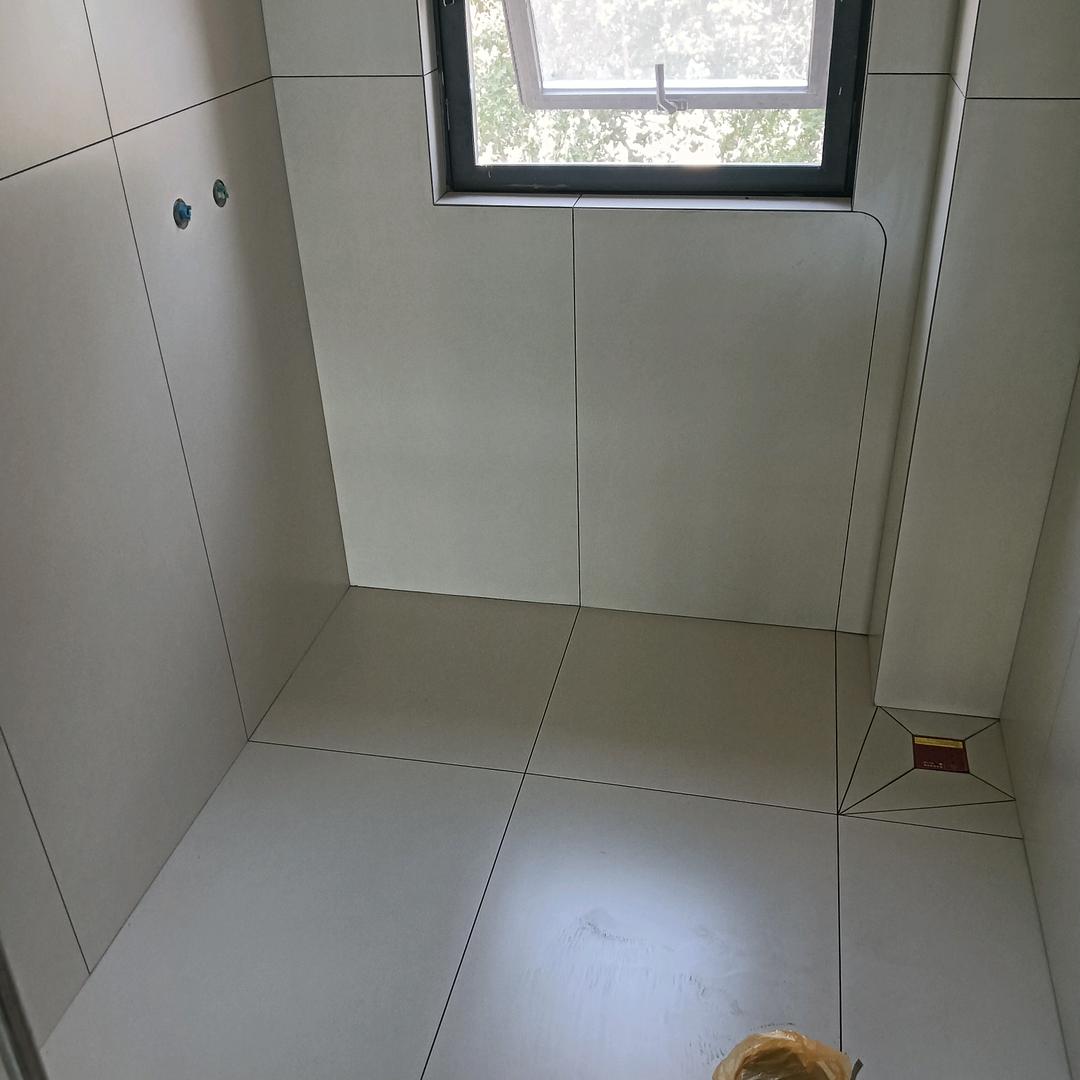 原阳贴砖😏斌哥