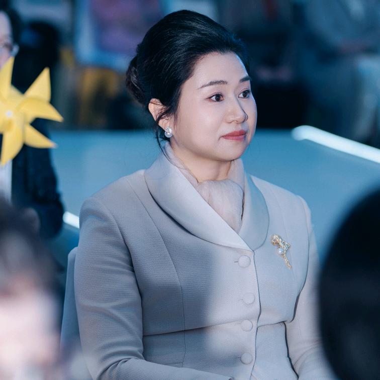 乖乖兔大电动车-廖岚