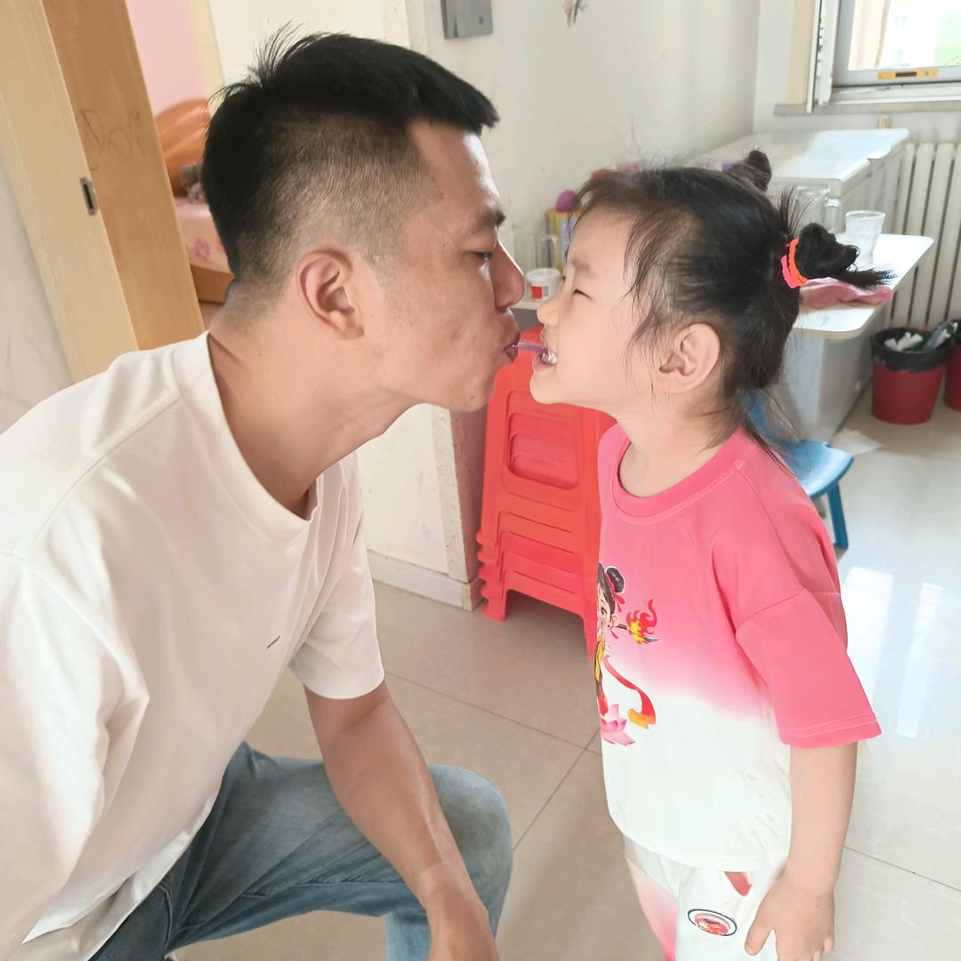 芳芳的小幸福