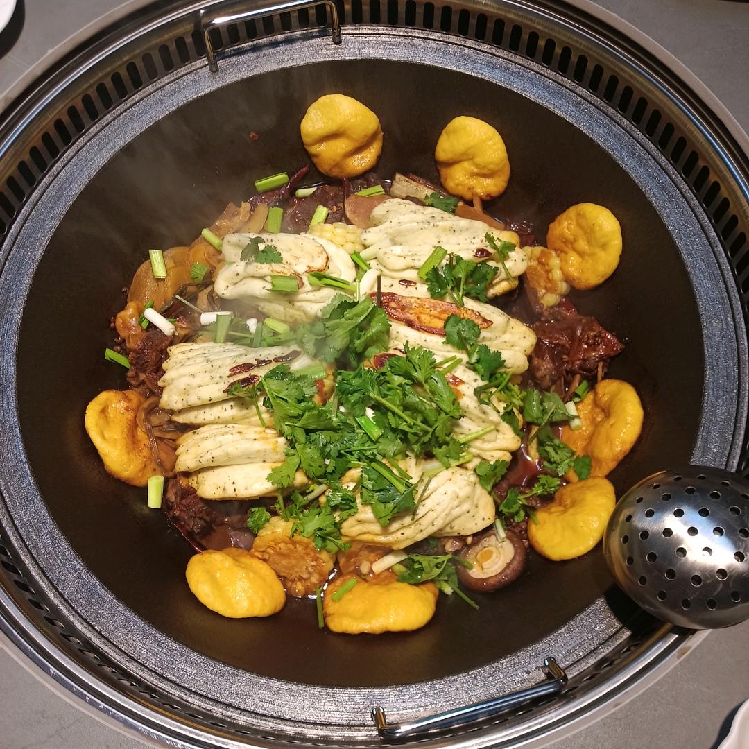 啃一锅铁锅炖