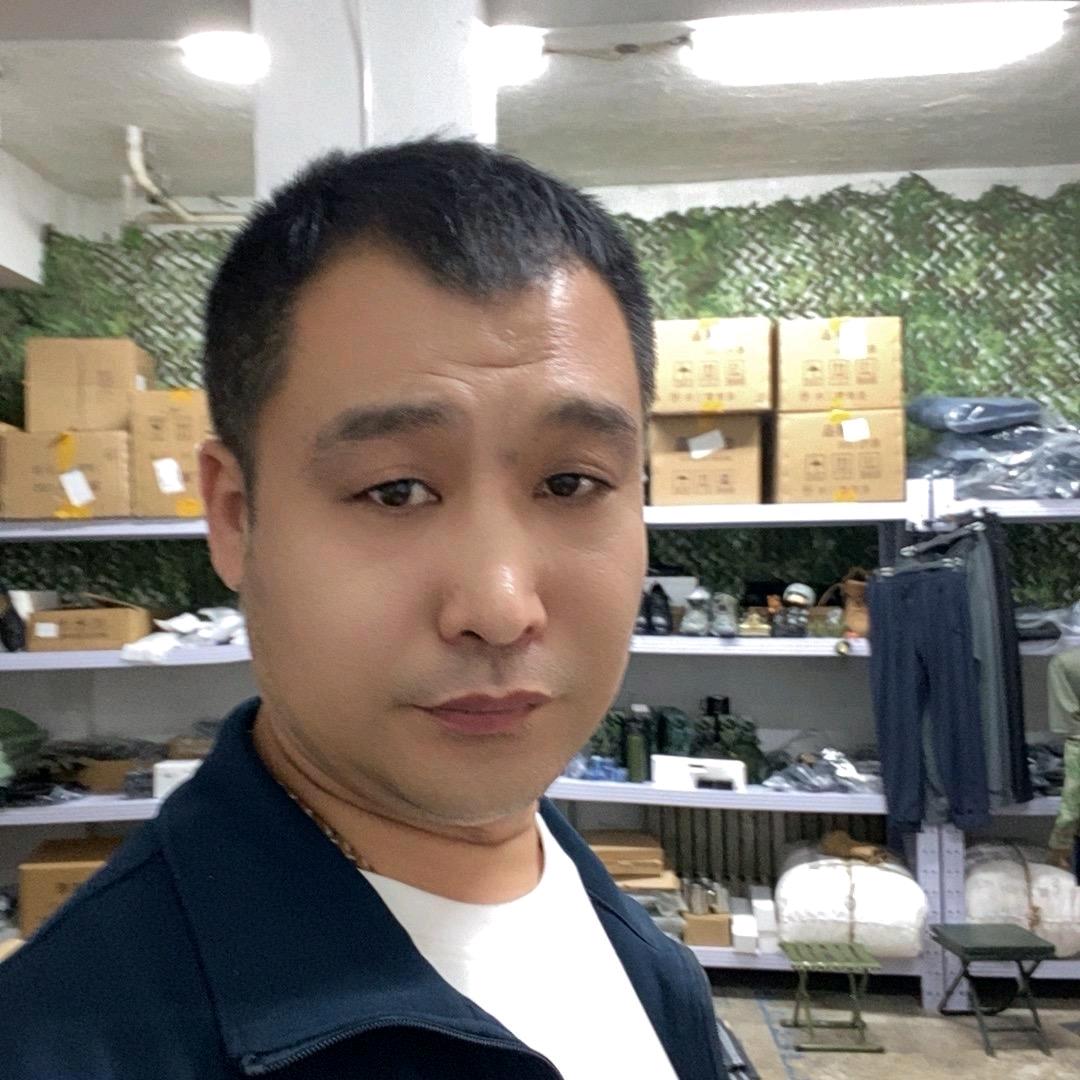 大成户外装备库1