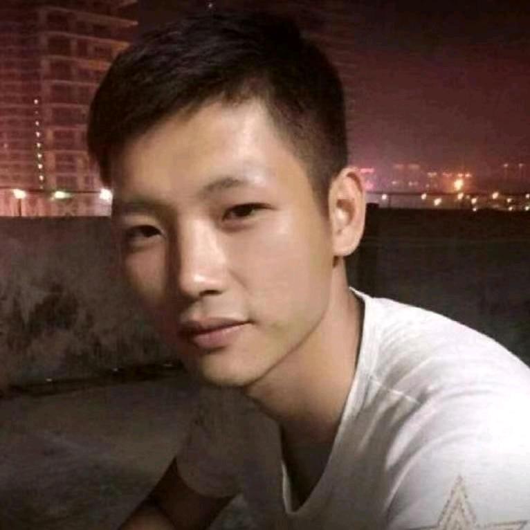 猫吃骨头狗吃鱼