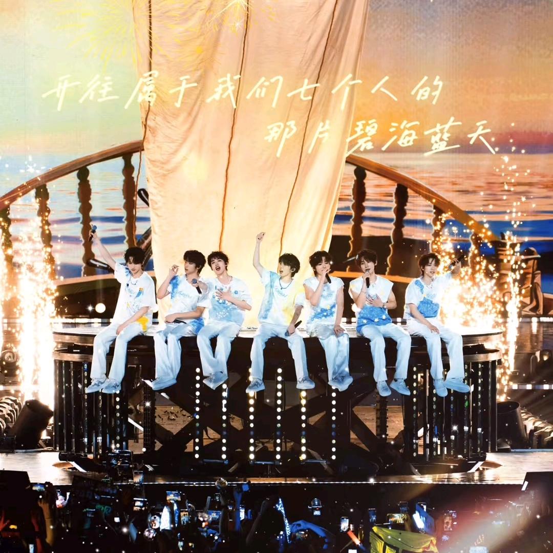 七屿少年ξ( ✿＞◡❛)