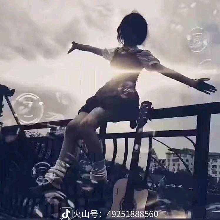 央小央诗