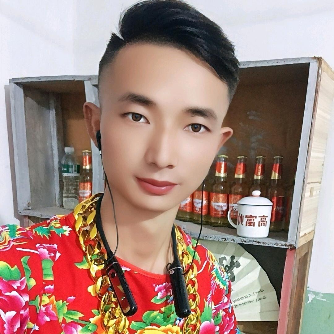 大表哥【努力生活】🏗