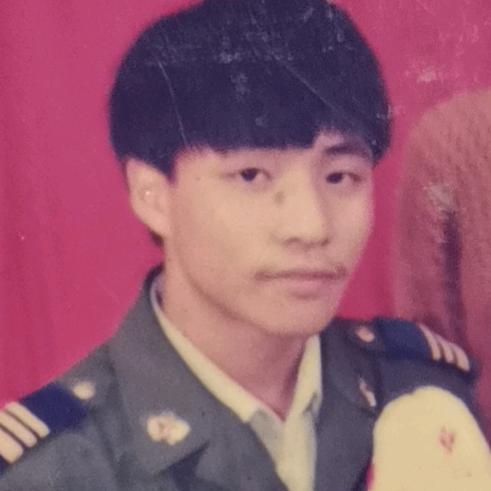 朋碧生辉
