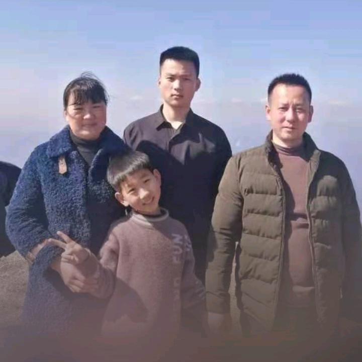 安化纽菲丝门窗谌伟勤