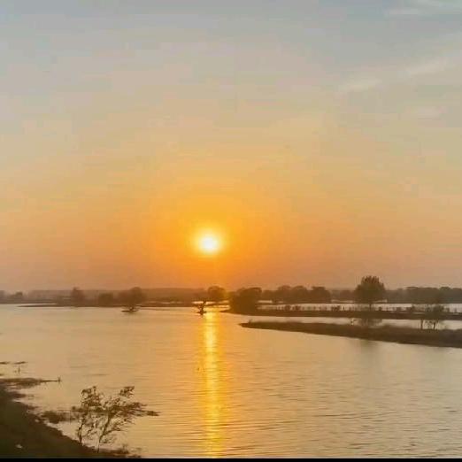 爱娱乐的啰蝈蝈