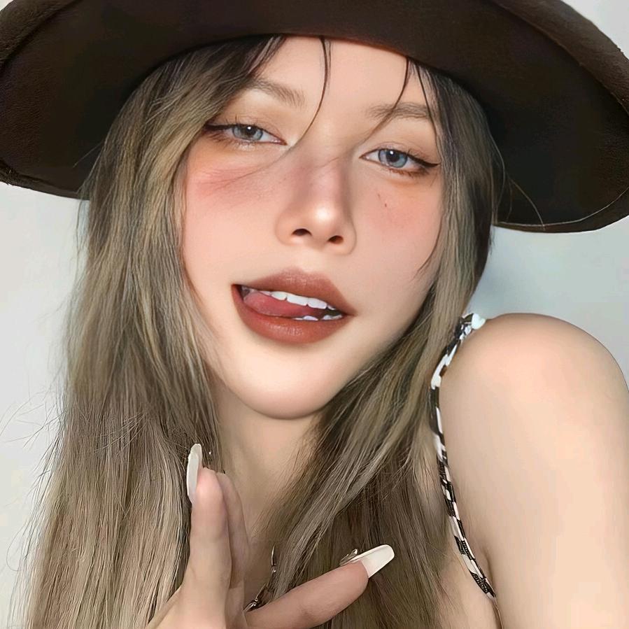 挣一个亿的拽王女帝💰灵