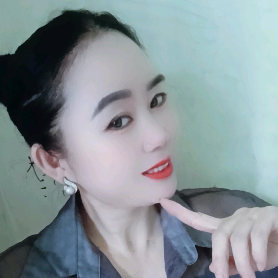 蝶恋花。。爱音乐的女人