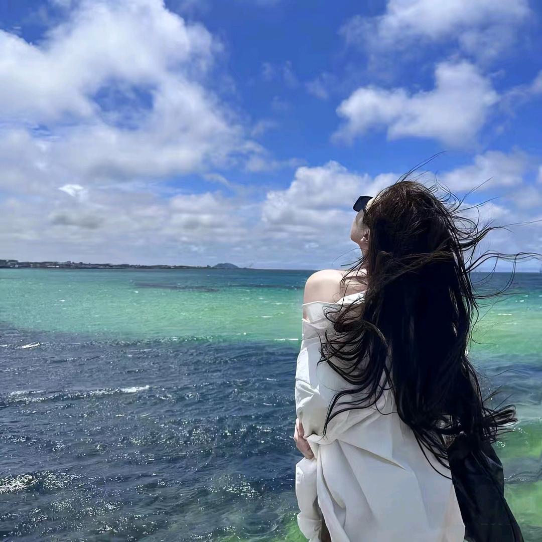 李轻轻（请假）