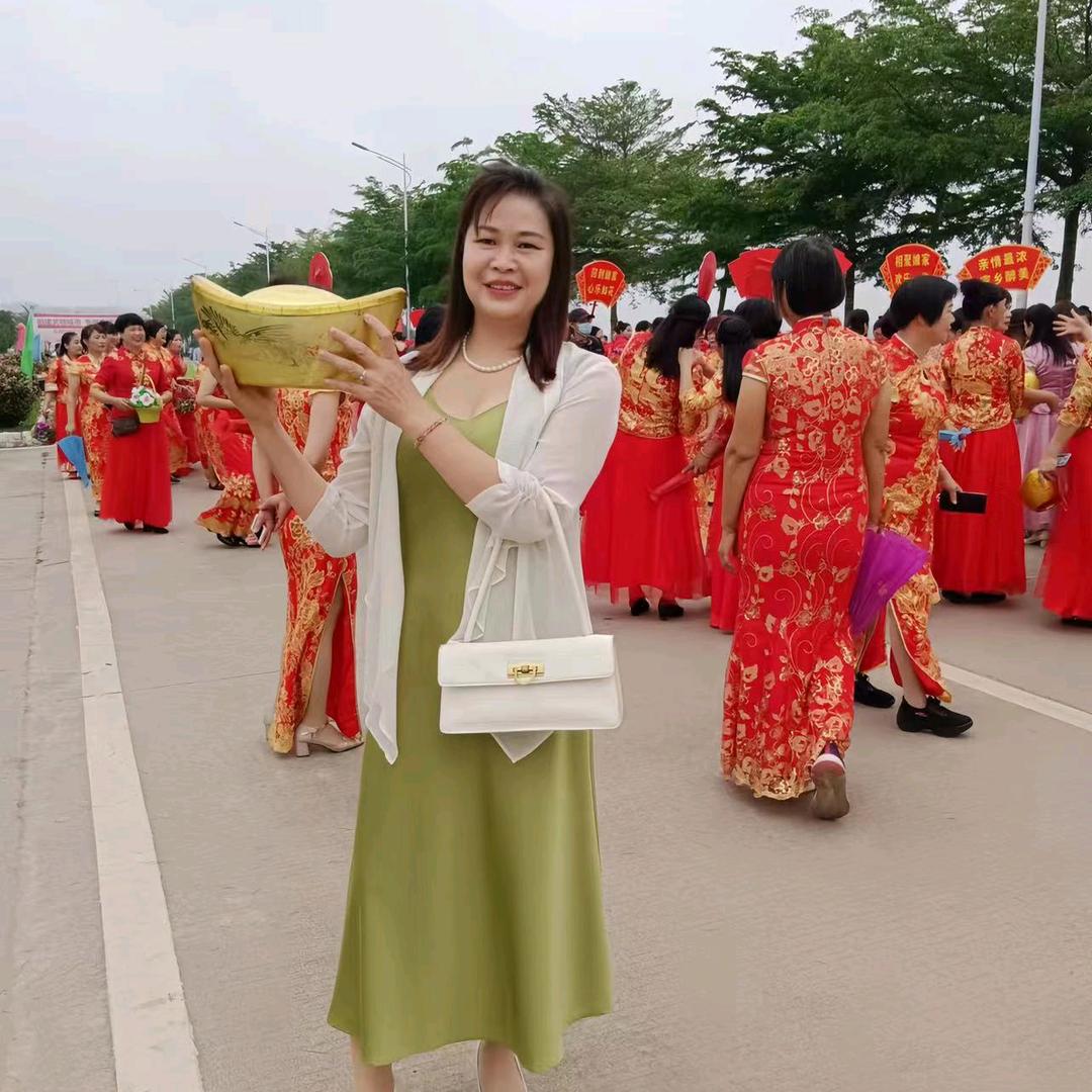 杨满满