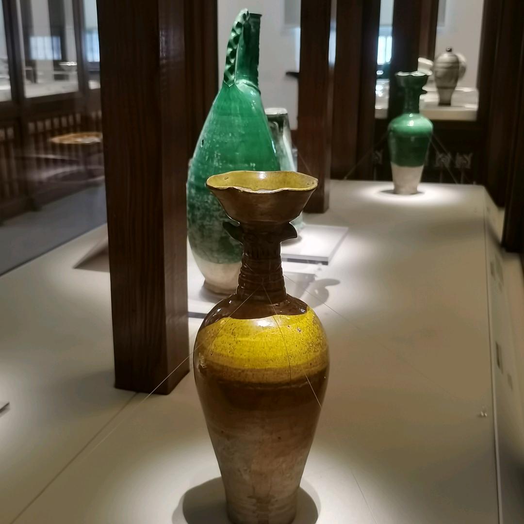 鸿仲禽业