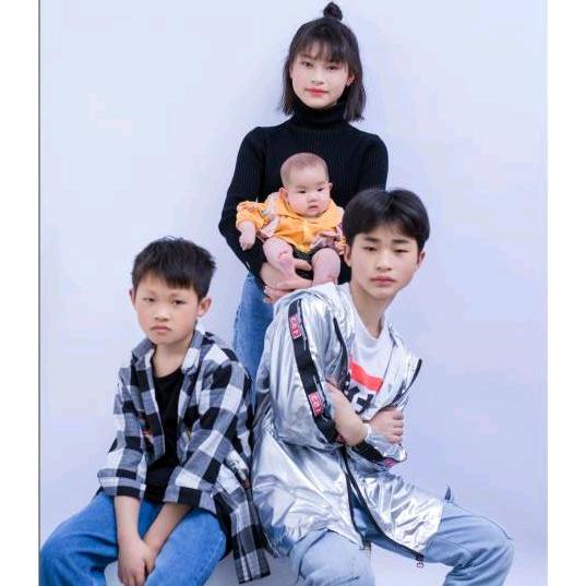 家有四个宝