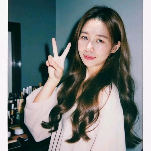 一个爱吃粉的妹子