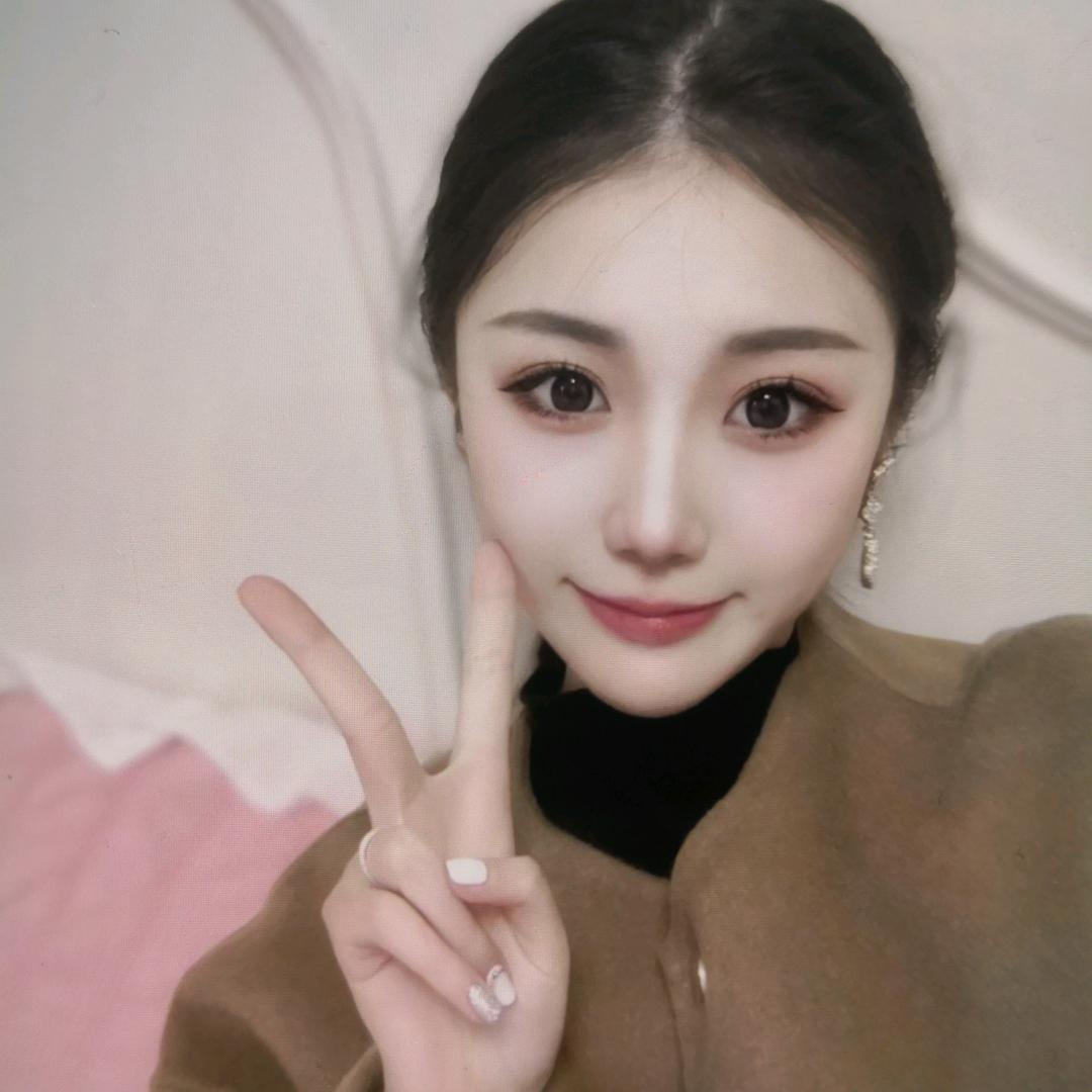 妍颖