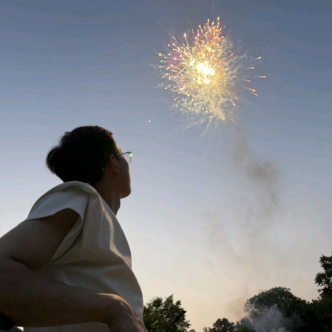 义乌市齐翼航电子商务商行