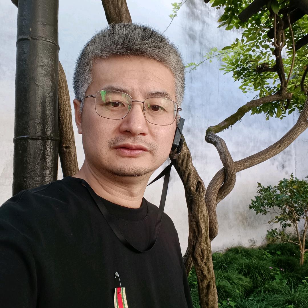 姜涛/绿色直喷-引航者