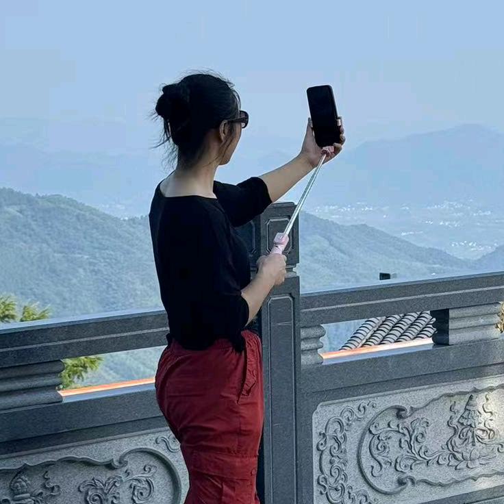 玲💃珑 ，