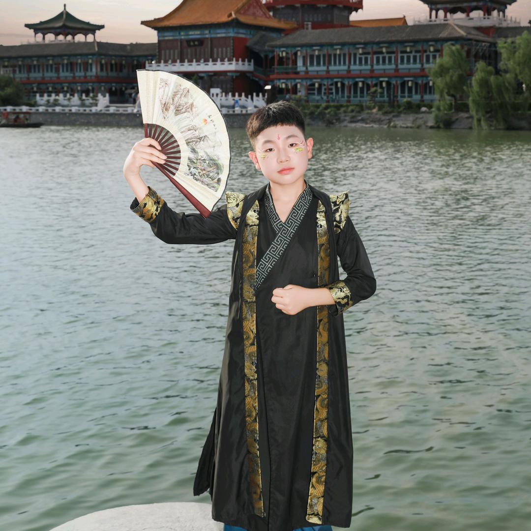 潘😛😛😛