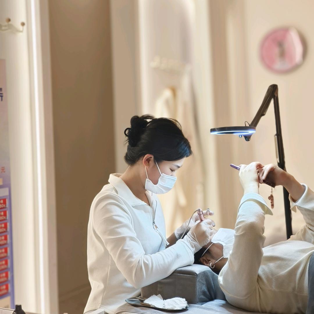 安美拉美甲美睫纹绣（星湖广场店）