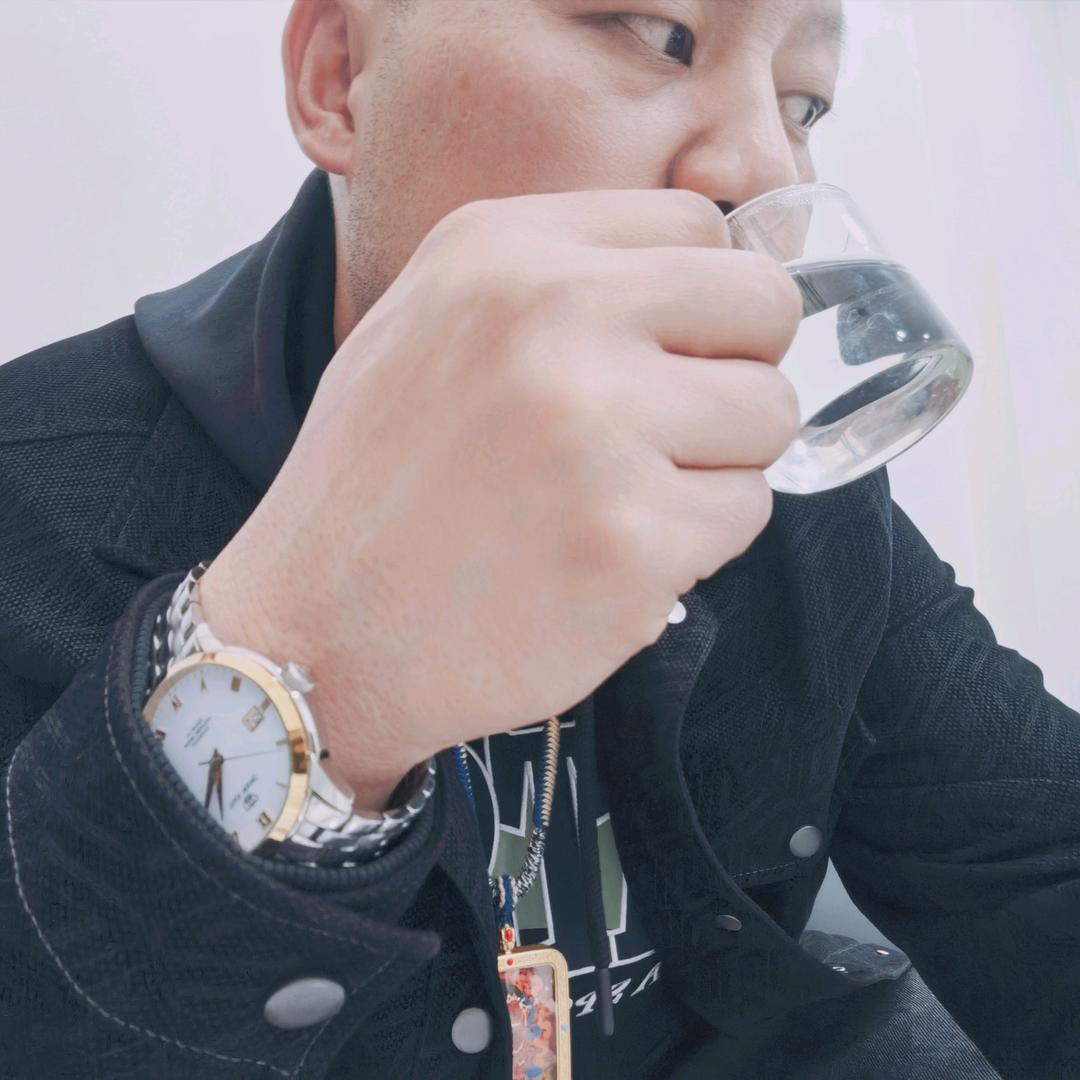 秃了不走心.