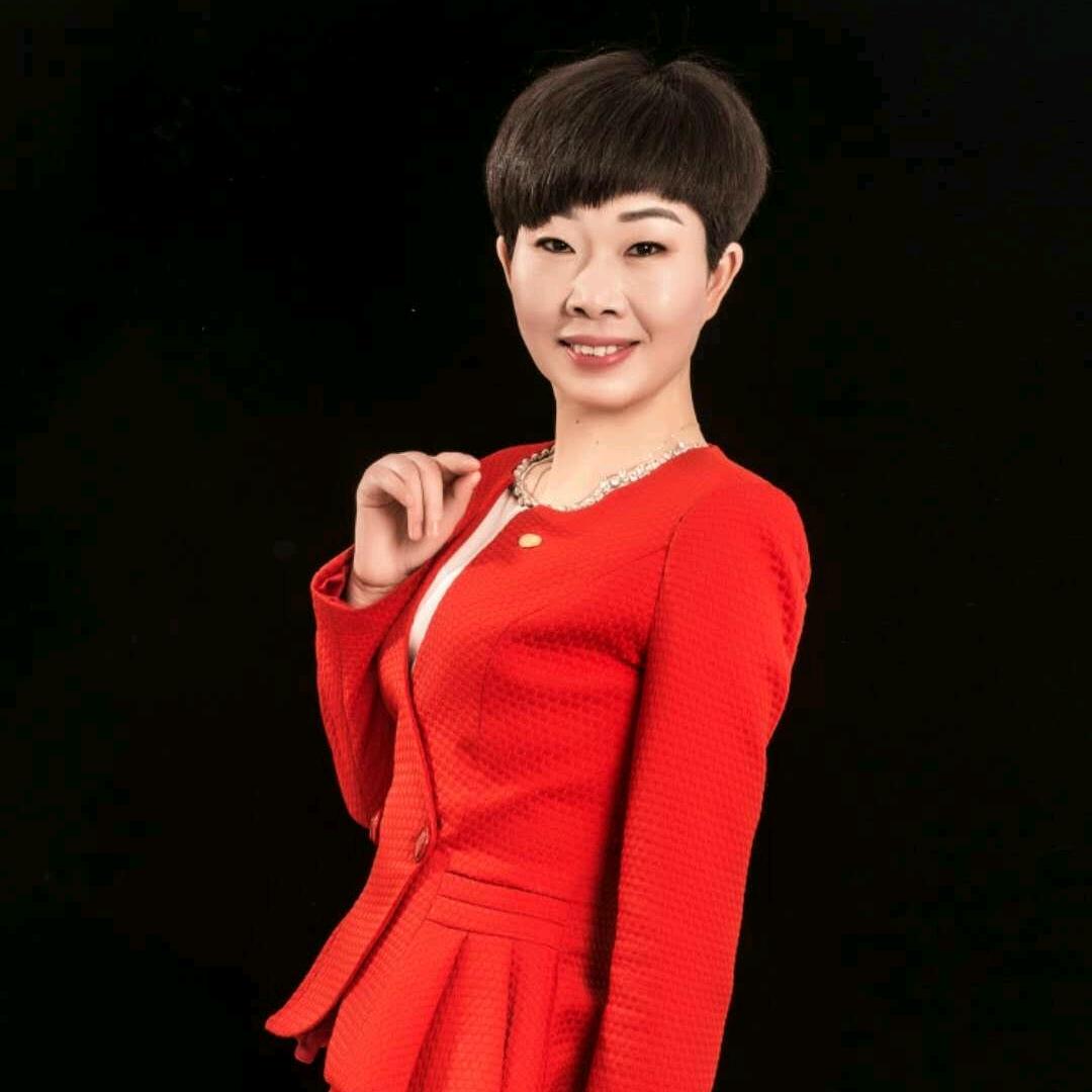 建湖皇廷国际酒店-周芊含