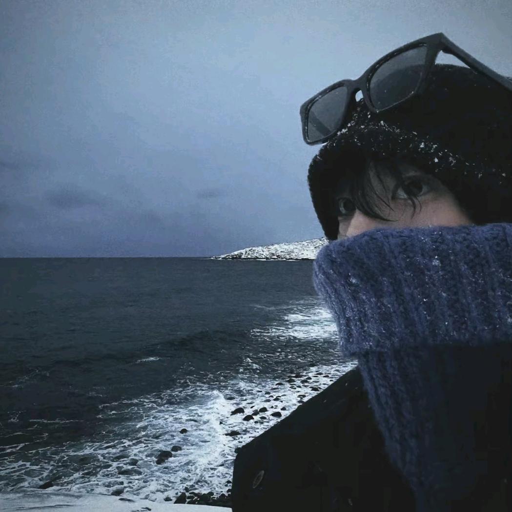 ── 展开2369条回复 ⌵