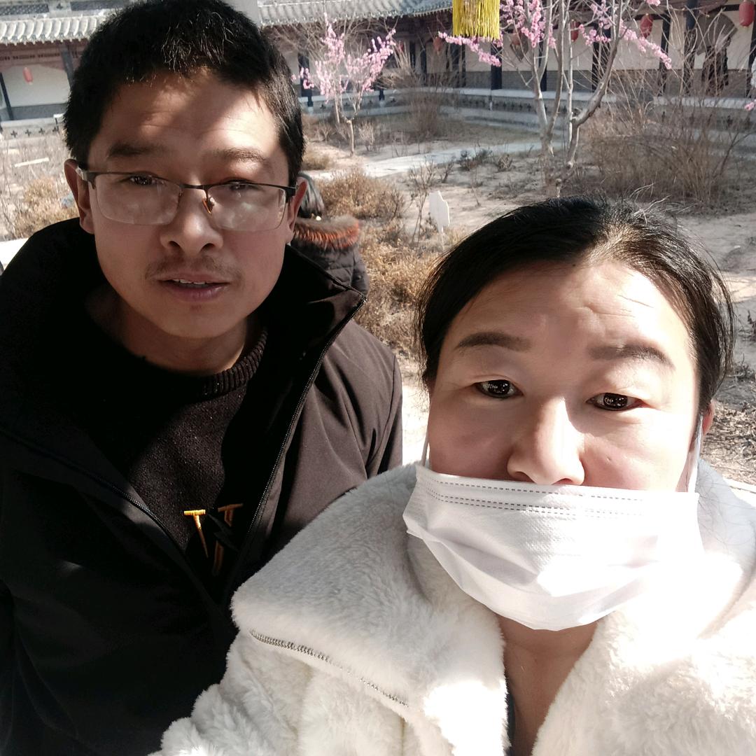 傻二妮批发熟食的生活，谢谢亲们的关注