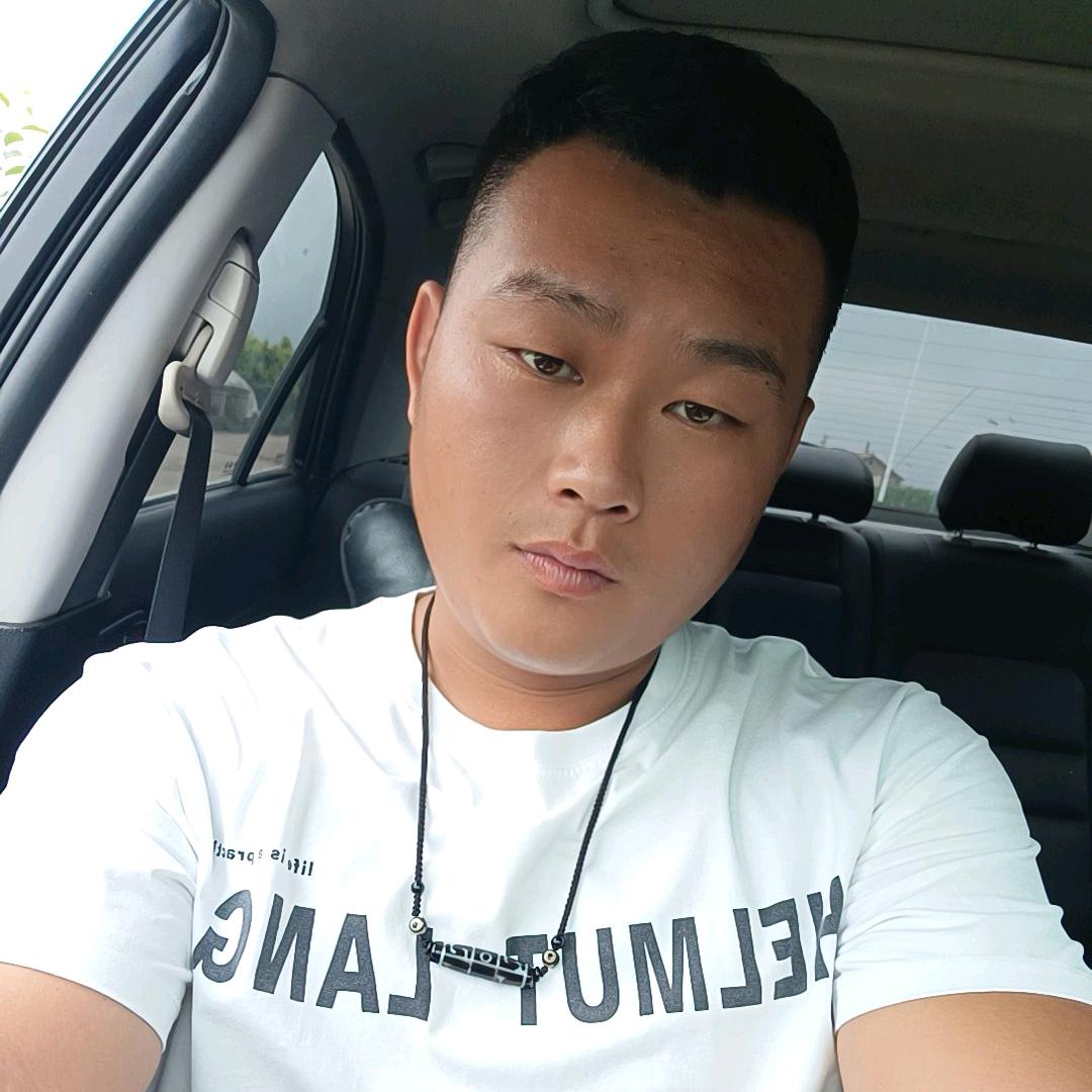 尹佳豪