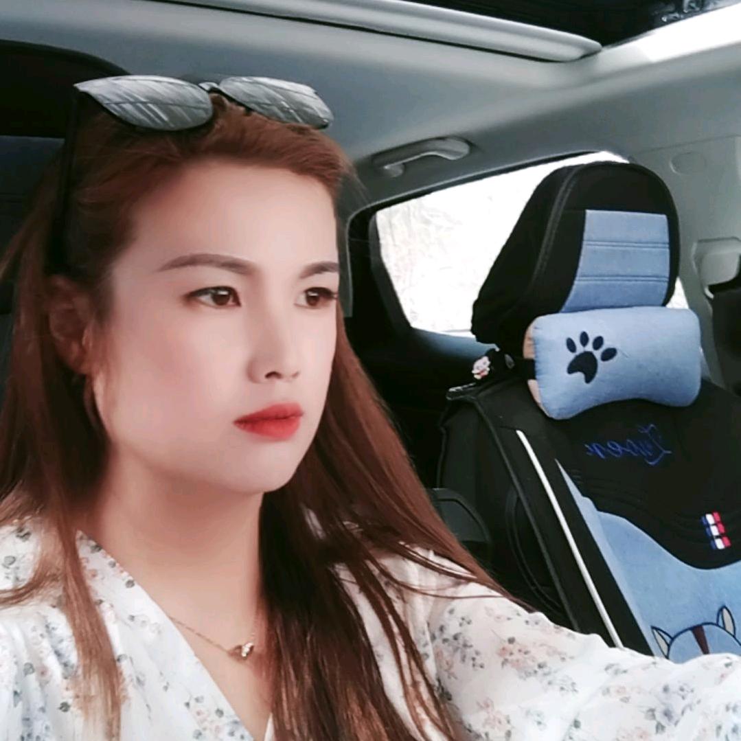 云儿82824云儿，爱拍照